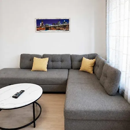 아파트 Family Haven - 45 Min To Vienna & Free Parking *