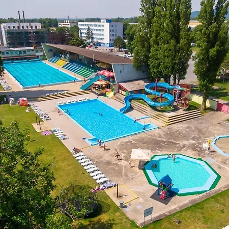 Family Haven - 45 Min To Vienna & Free Parking * 브라티슬라바